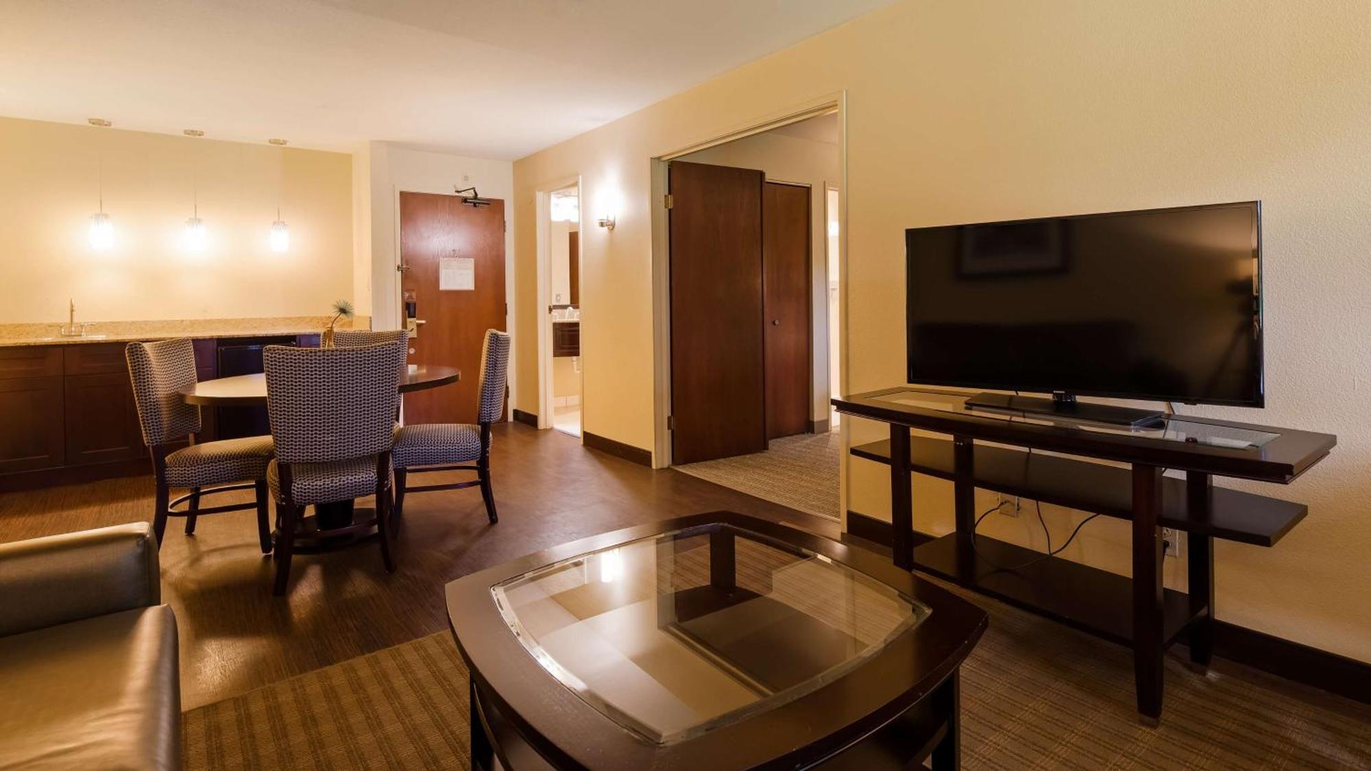Best Western Plus Plaza By The Green Kent Eksteriør bilde